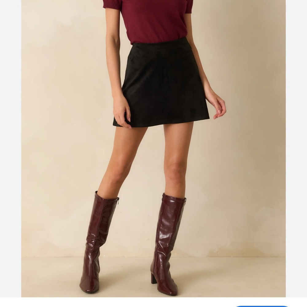 Brandy Mellville mini skirt, velvet suede circle skater OS fits XS